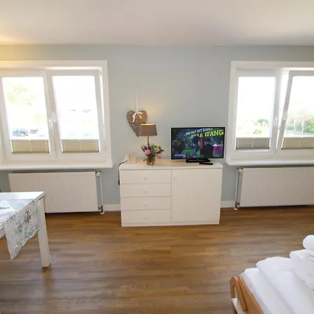 Haus Guenther - Mittelweg 1, App 1 * Wenningstedt-Braderup