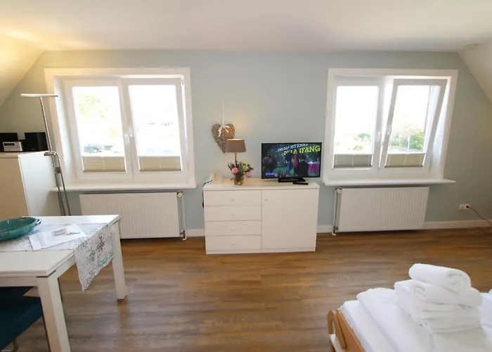 Haus Guenther - Mittelweg 1, App 1 * Wenningstedt-Braderup