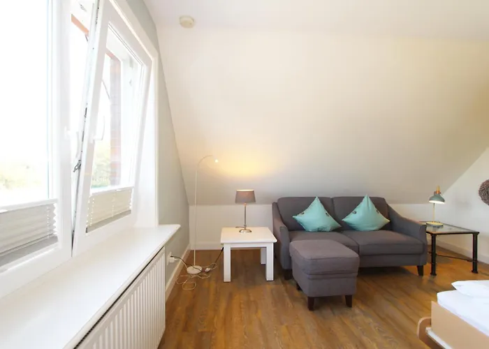 Haus Guenther - Mittelweg 1, App 1 Wenningstedt-Braderup